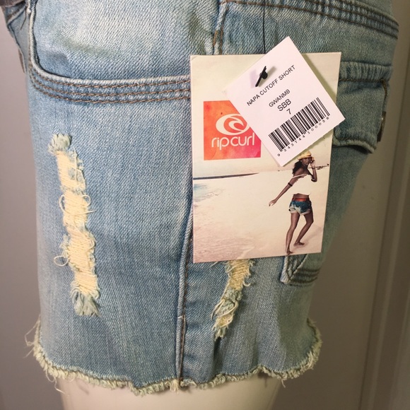 Juniors Size 7 Rip Curl Faded Jean Cut off Shorts - Picture 2 of 8